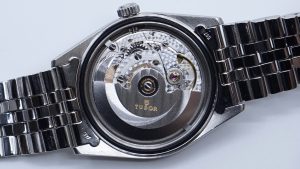 自動巻き時計 ムーブメント ローター