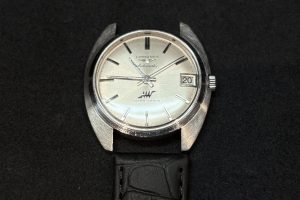 ラグ幅18mmの時計に20mmのベルトを合わせた比較